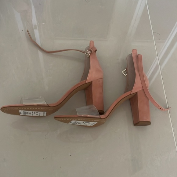 Vince Camuto Peach Suede Sandals 9.5M - Picture 2 of 2